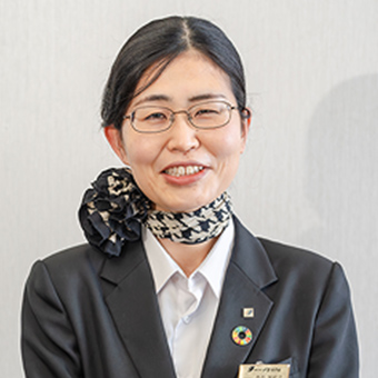 アシスタント - 赤石 瑛莉子